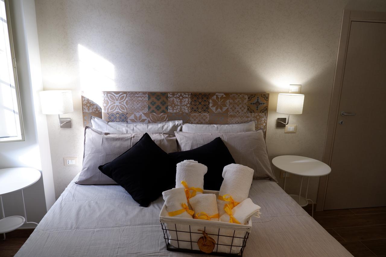 B&B Il Giardino In Citta - Parcheggio Privato Gratuito Foggia Exterior foto