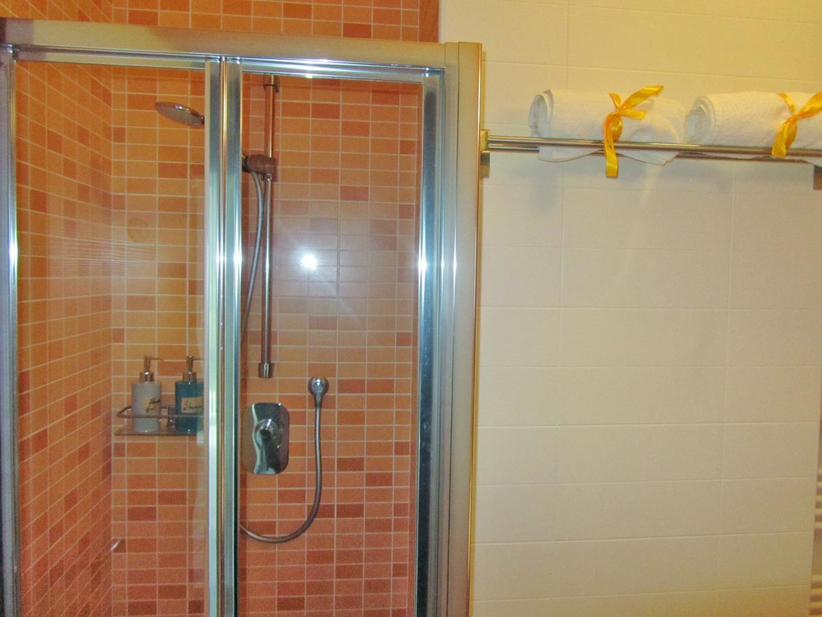 B&B Il Giardino In Citta - Parcheggio Privato Gratuito Foggia Zimmer foto